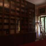 La biblioteca dell'Accademia Pugliese delle Scienze, con i suoi circa 1600 volumi dedicati soprattutto alla medicina